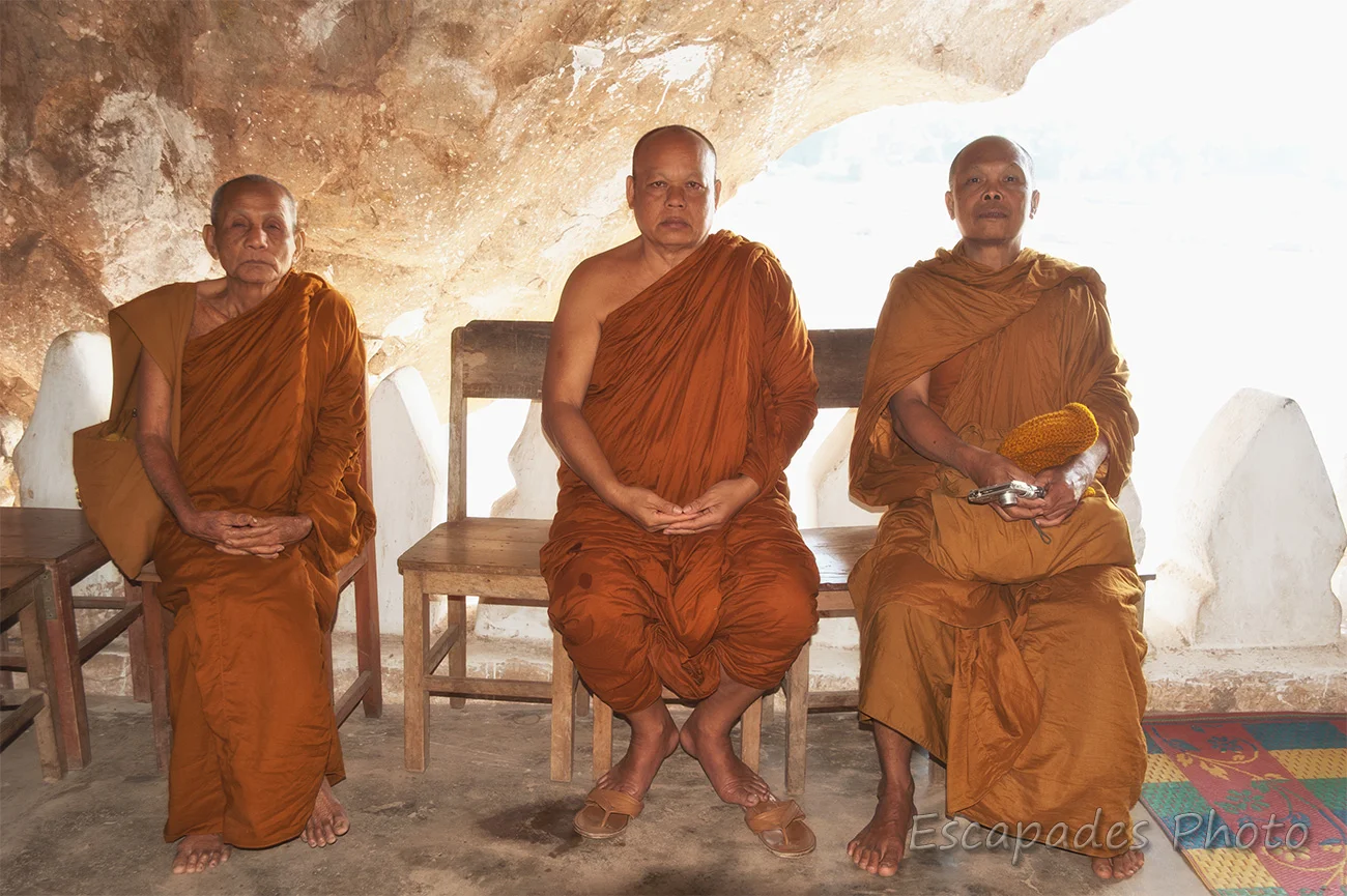 Pak Ou grotte bouddhiste - moines