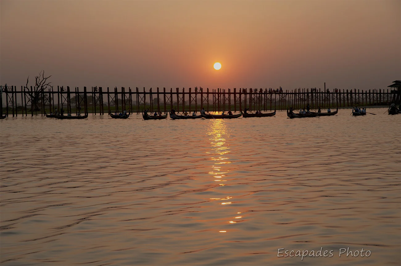 Le pont d'U Bein est unique au monde 10 Lac Taughtaman au coucher de soleil
